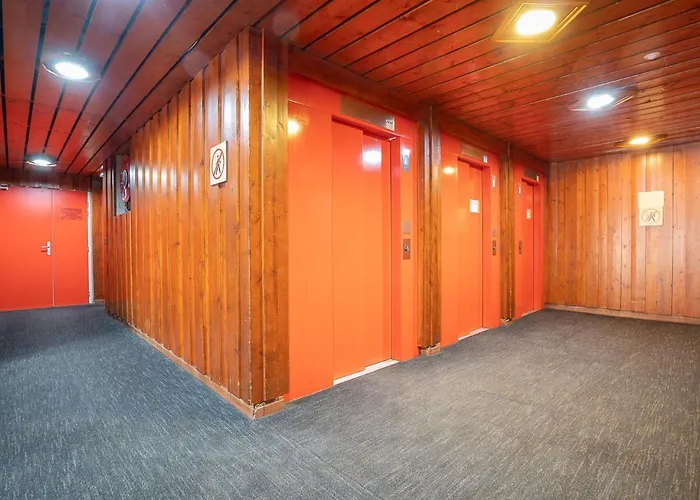 Serac V7 By Interhome