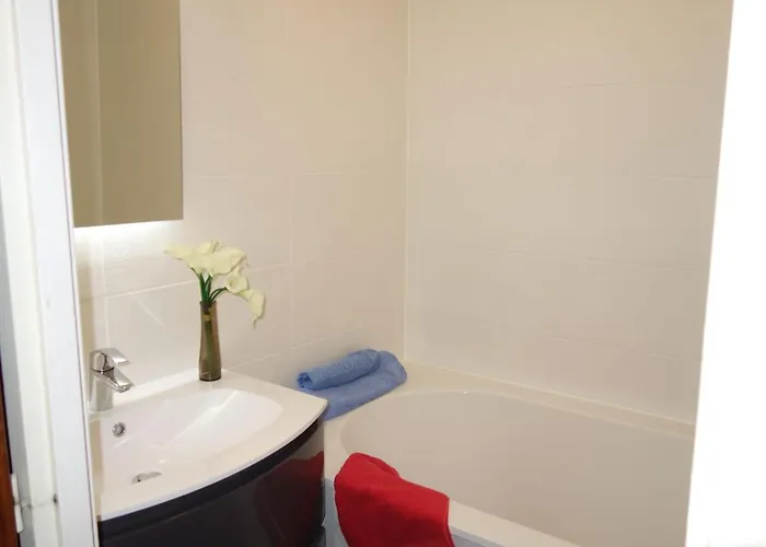 Serac V7 By Interhome *